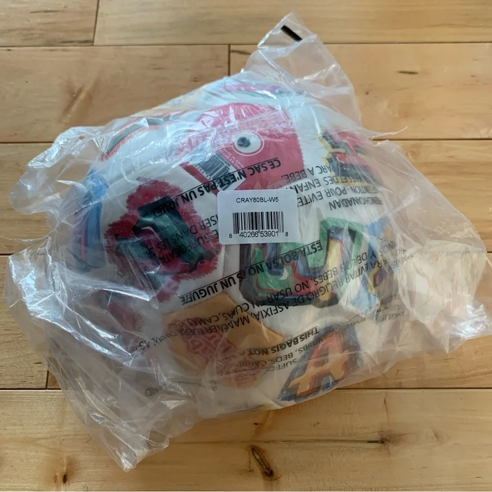 New! Crayola official soccer ball size 5 with hand air pump included - Picture 5 of 9
